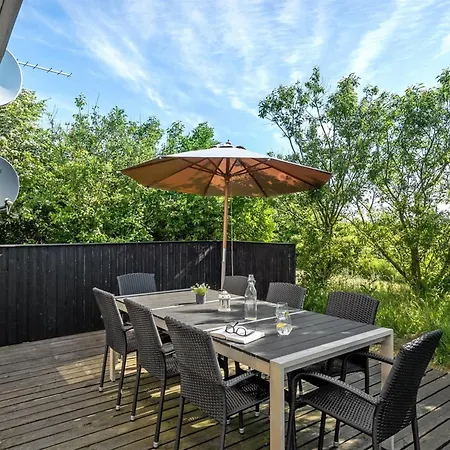 Anund - 1-4km From The Sea By Interhome *